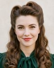 Cabelo meio preso dos anos 1940