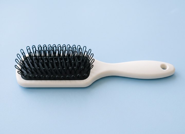 Escova para extensões de cabelo com cerdas em loop